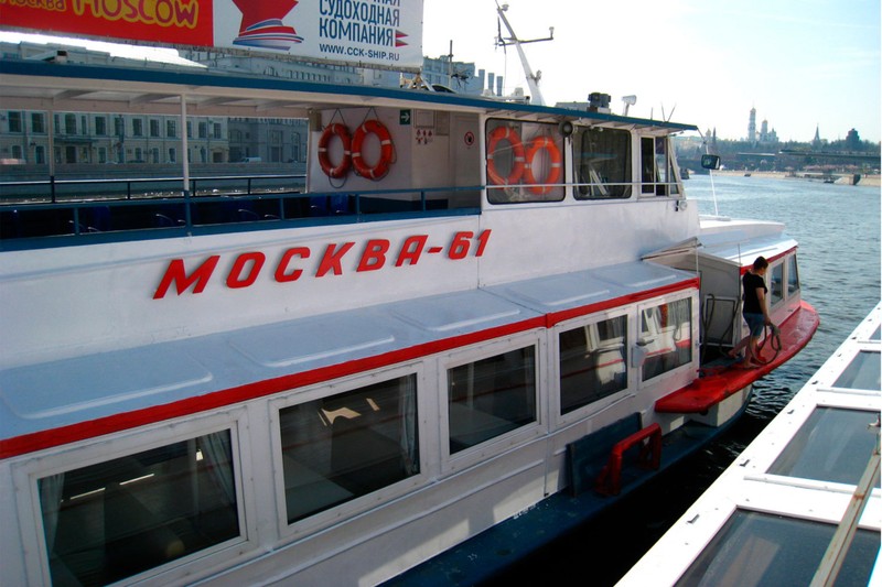 Обзорная речная прогулка от причала «Новоспасский мост»
