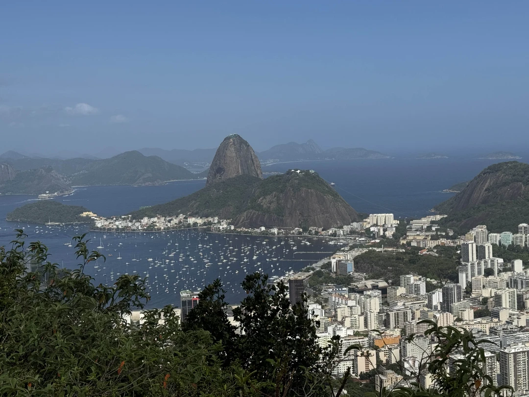 Спасибо большое за экскурсию! Очень впечатлил Рио. Фавелы, статуя Христа, пляж Копакобана-это идеальные места для знакомства