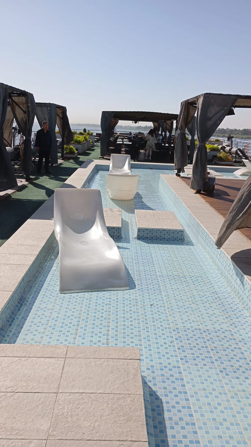 Экскурсионная программа согласно описанию. Без проблем можно добавить/изменить программу. Я себе добавила посещение нубийской деревни и