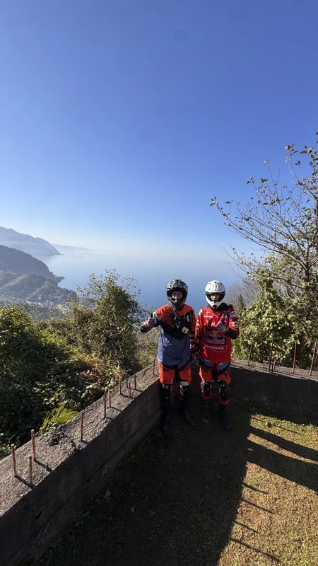 Мотопрогулки из Гонио: вы за рулём или пассажиром