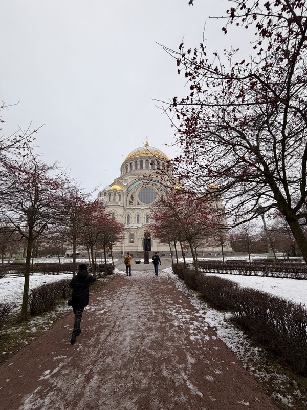 «Лахта-центр» и Кронштадт - из Петербурга
