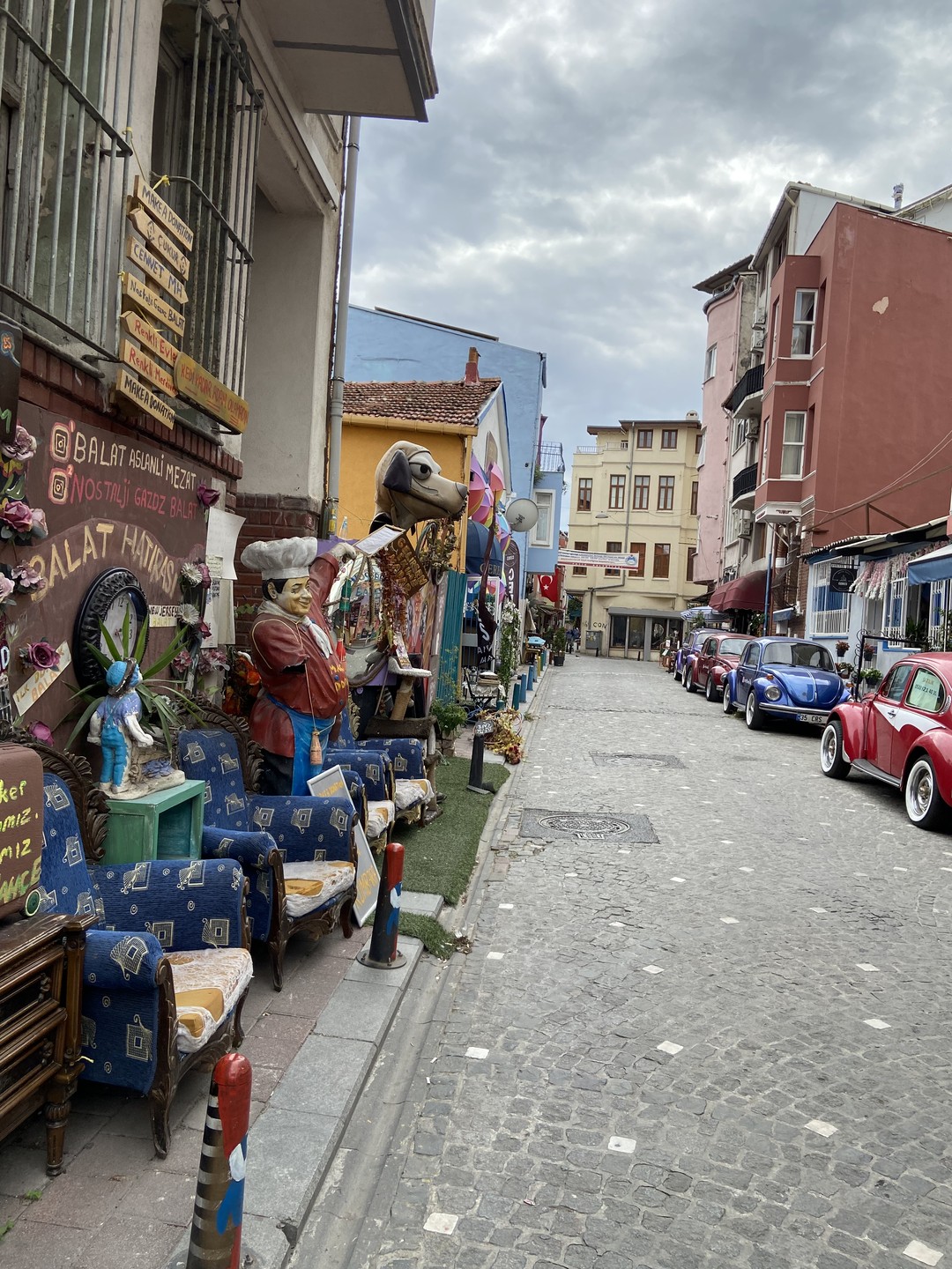 Великолепная экскурсия с прекрасной Зульфиёй. Время прошло очень быстро и незаметно. Район Балат считаю обязательным местом