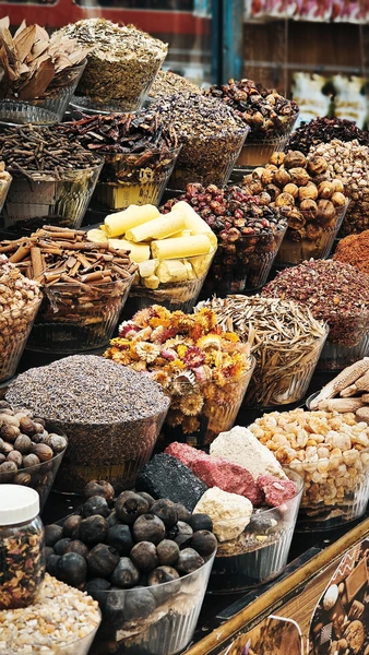 Как уже многие писали, Максим оставил только приятные впечатления! Рассказ был насыщенный и увлекательный, подача лёгкая