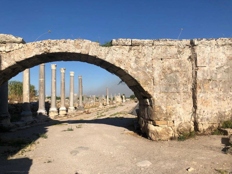 Сбежать из Антальи: античный город Перге