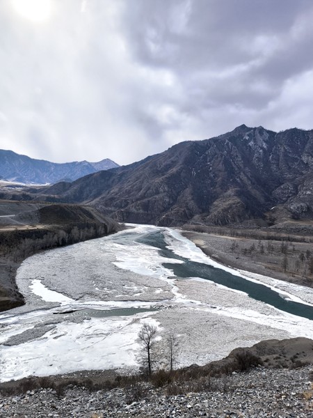 Отличная экскурсия. Вячеслав прекрасный гид. Показал красоты Чуйского тракта, поделился интересными фактами о регионе и его жителях