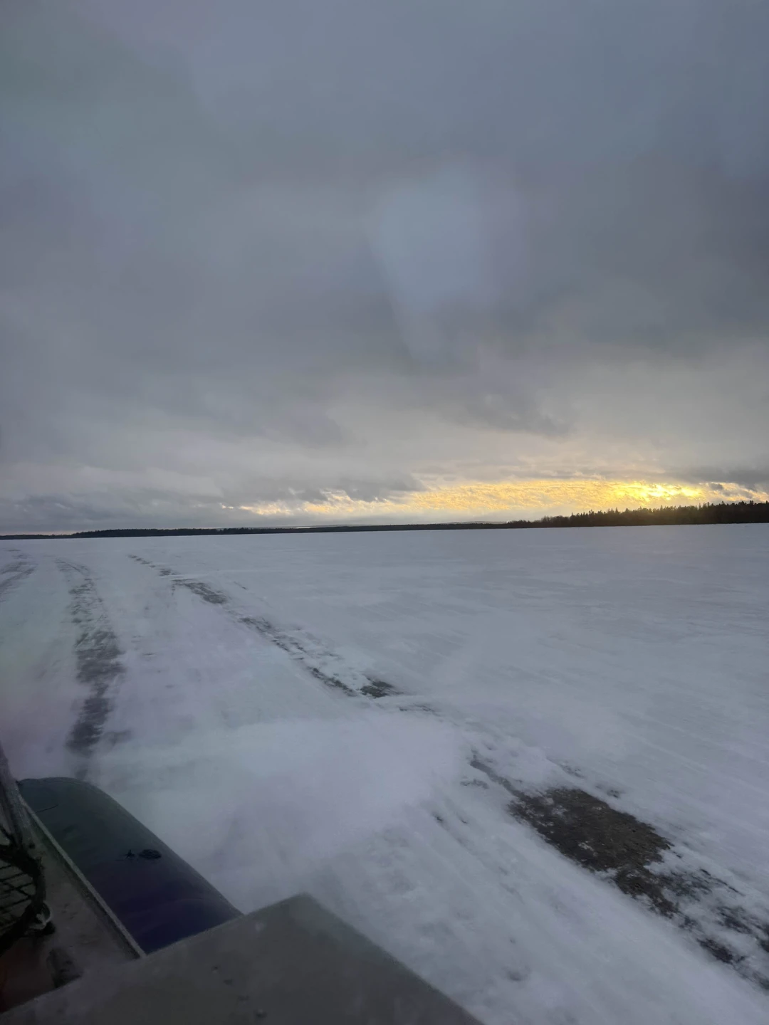 огромный восторг! спасибо большое Олегу за душевную атмосферу и интересный рассказ. договорились приехать летом. ждём с нетерпением