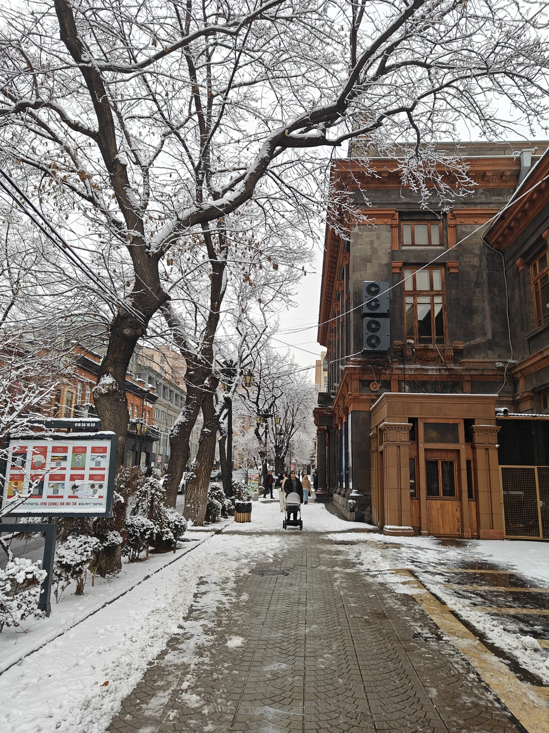 Гид Анна показала нам совершенно другой Ереван!