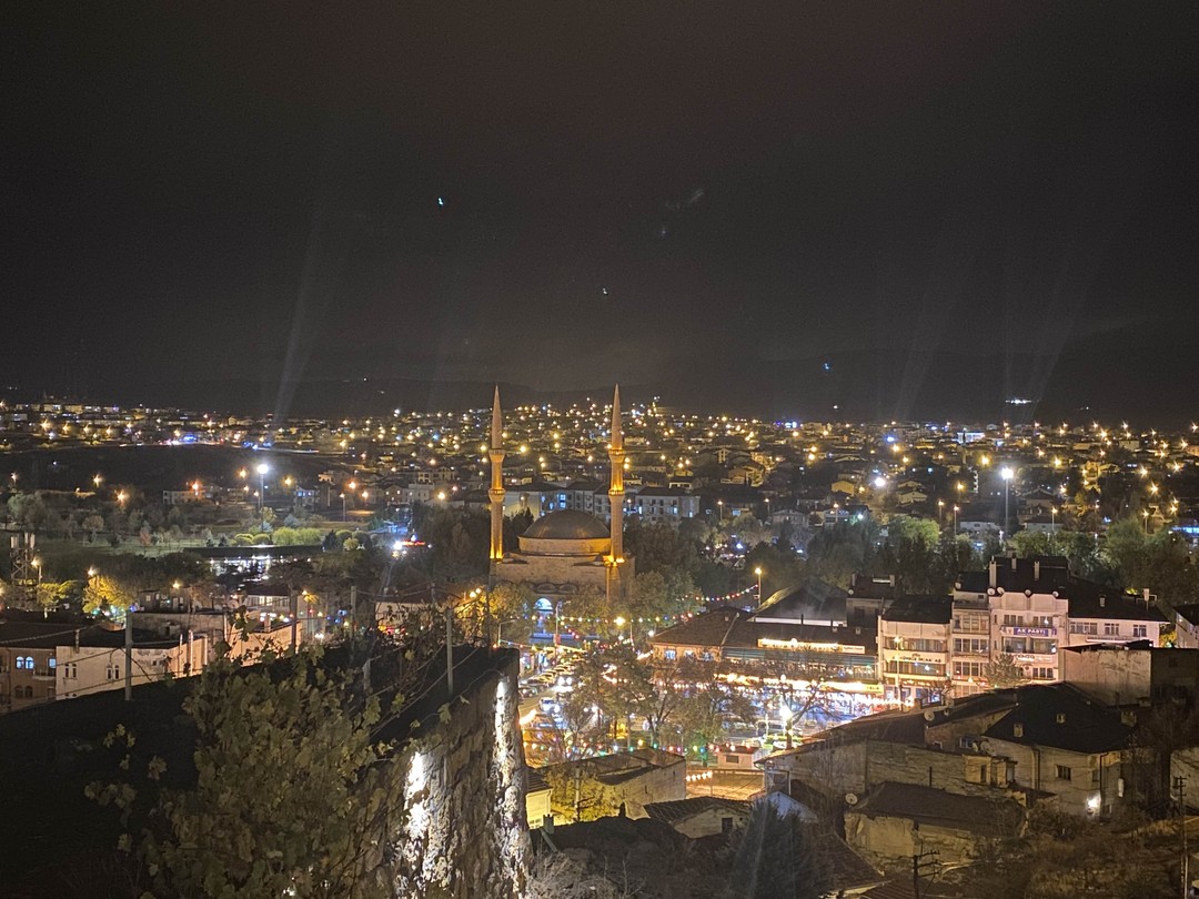 Отличная экскурсия. Очень хороший экскурсовод Фархат. Все рассказал, показал, подсказал. Отвечал на все поставленные вопросы. С