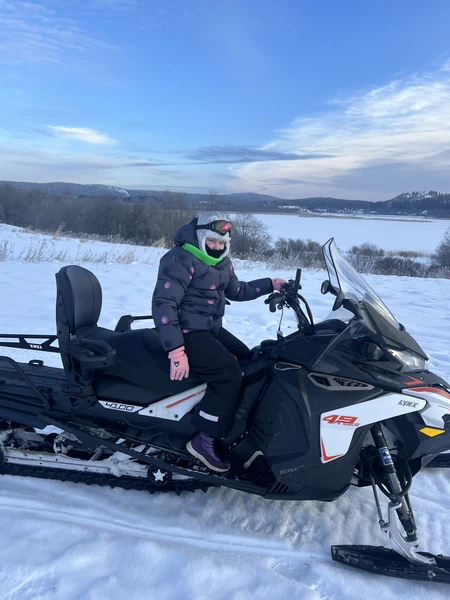 спасибо огромное организаторам и водителю! поездка была не забываемой. тепло, безопасно, удобно. Ездили с ребенком. Все