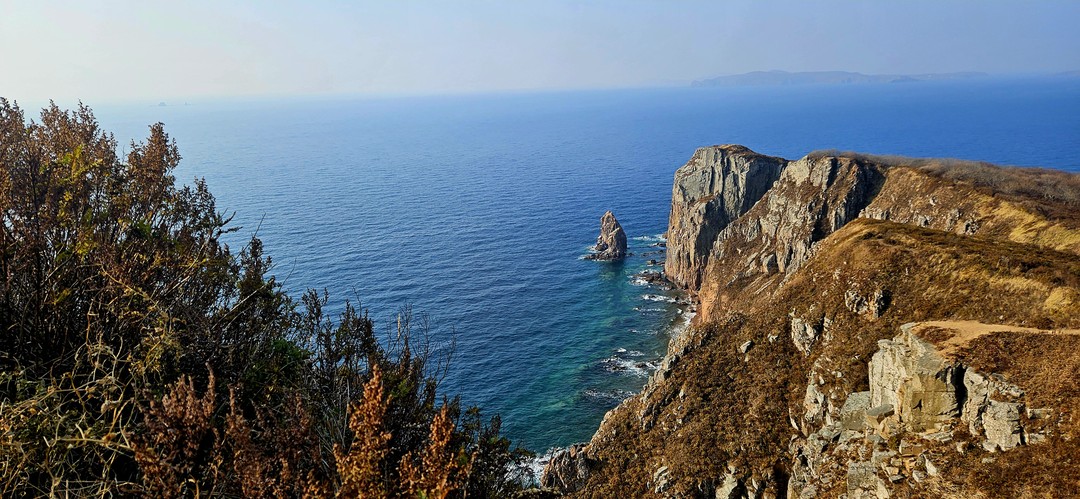 Экскурсия очень насыщенная. Не смотря на то, что посещали самые популярные локации рядом с Владивостоком, красоты