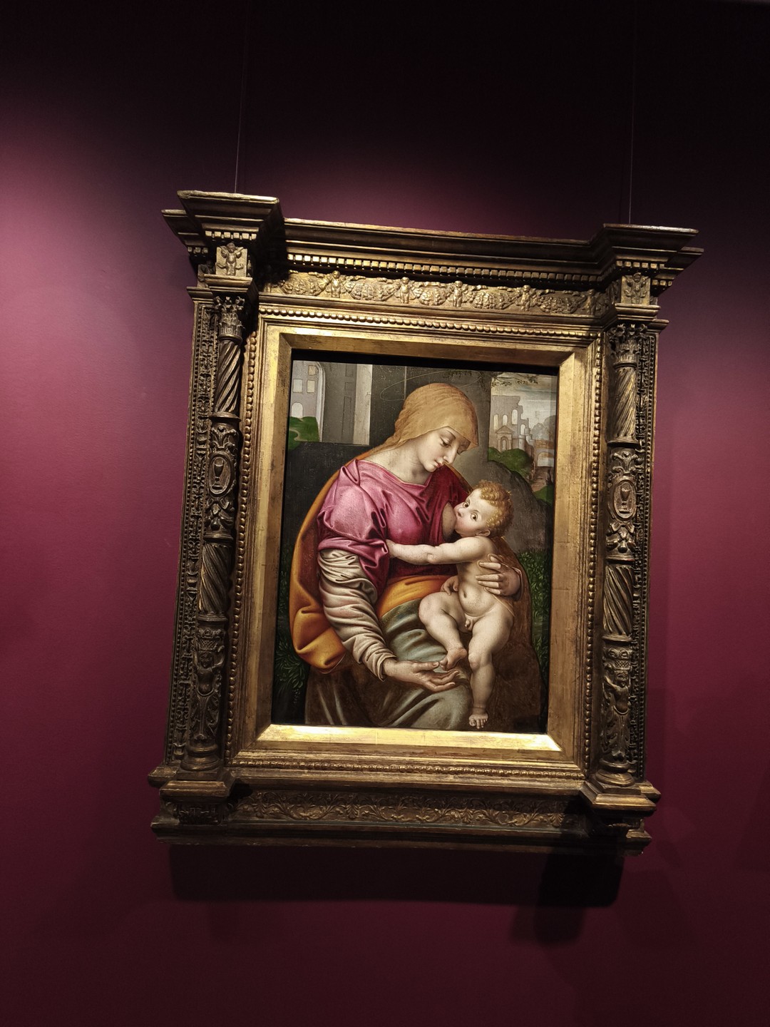 Очень интересно, великолепный гид, приятно удивлены, не хватило времени все посмотреть. Спасибо!