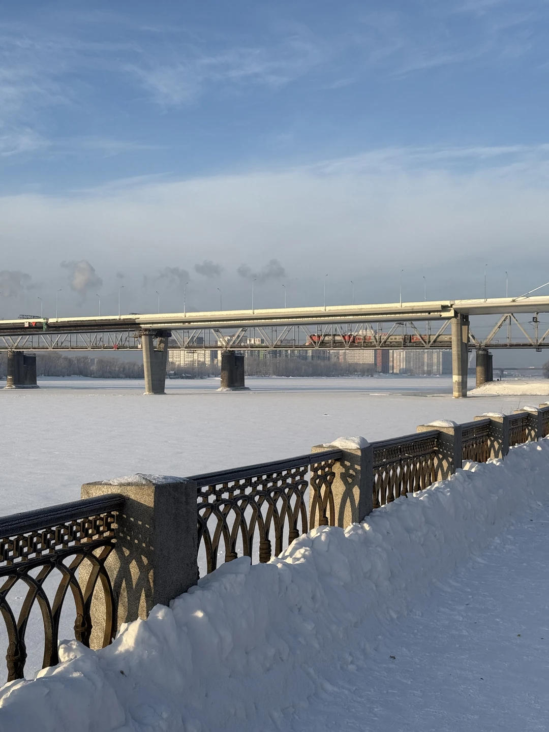 Волею судьбы, погоды и несостыковки самолетов мы оказались в Новосибирске и ничуть об этом не пожалели