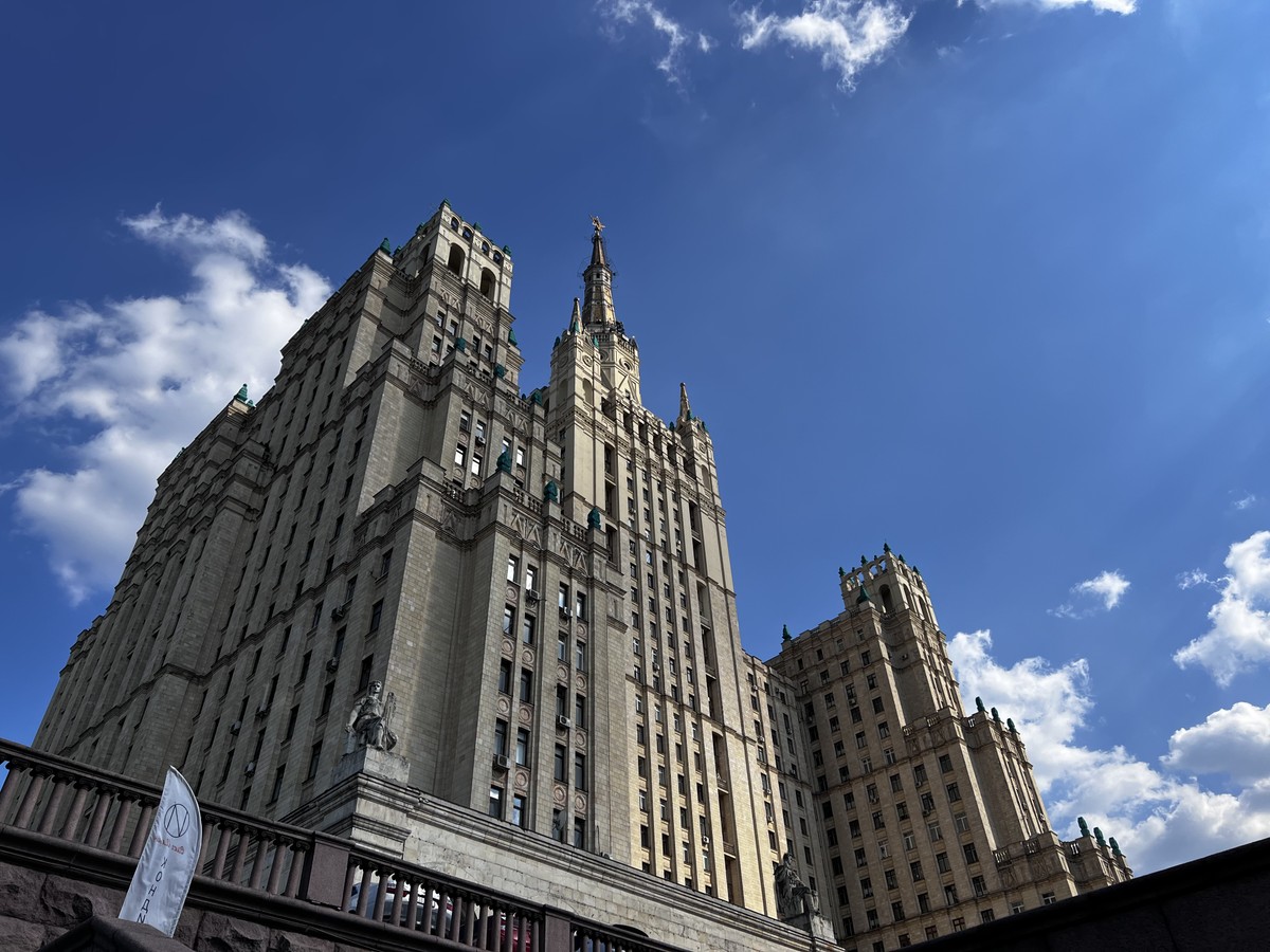 Экскурсия Секреты сталинских высоток: автобусная экскурсия