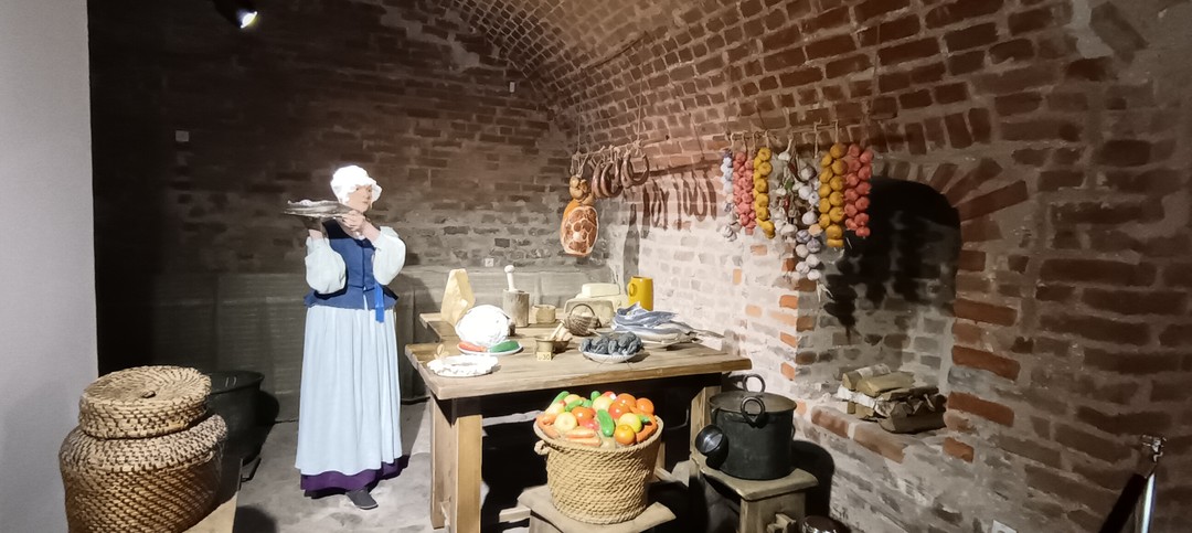 12 марта нашим гидом в поездке был Сергей, накануне договорились о месте встречи, машина чистая, комфортная