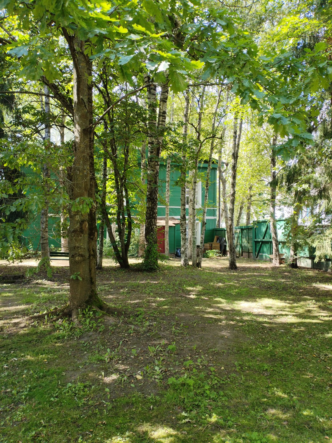 Это необычная и очень впечатляющая экскурсия. Актёры театра записали радиоспектакль, используя текст Достоевского, и построили историю