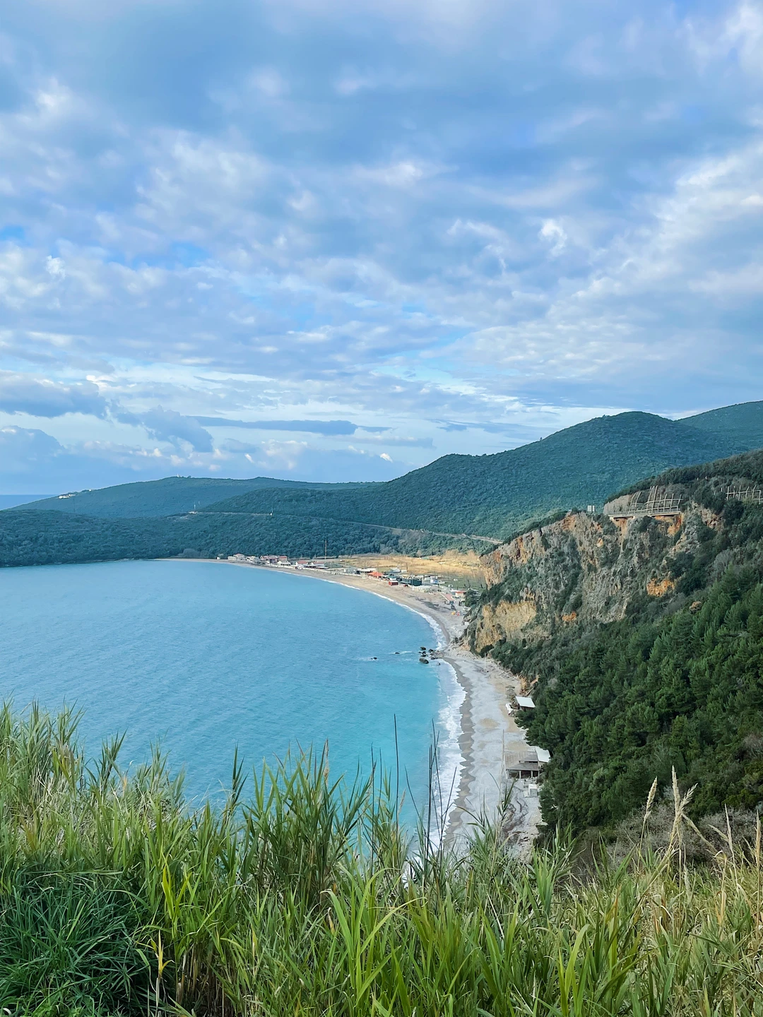 Экскурсии Ивана доставляют большое удовольствие за счет возможности увидеть Черногорию глазами местного жителя. Иван - прекрасный