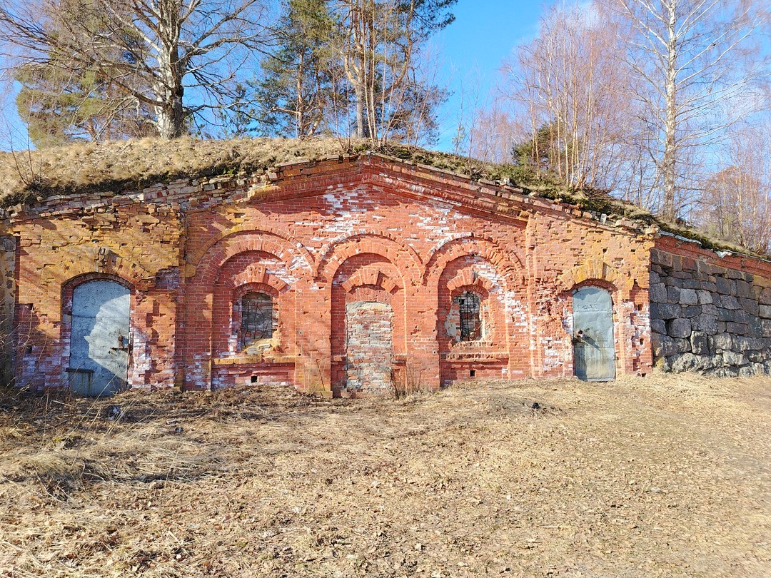 Отличная экскурсия и экскурсавод. Алёна замечательно рассказывает, в лицах (почти театральное представление). На экскурсии можно посмотреть