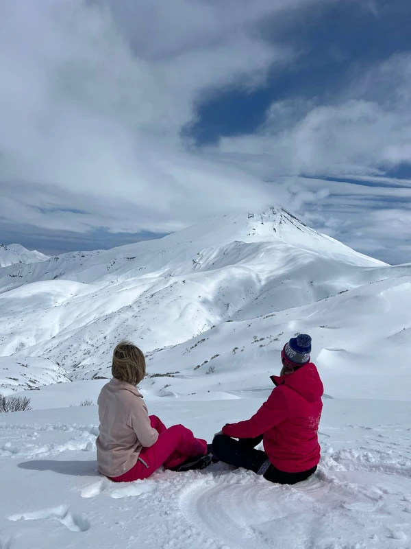 Персональный джип-тур на Камчатку: вулканы, термы и местные угощения