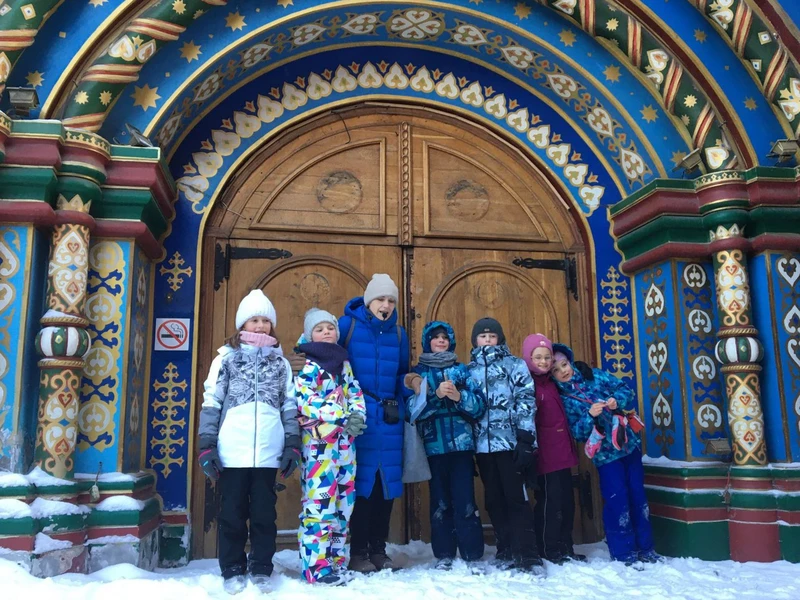 Спасти Новый год: детская экскурсия с элементами квеста по праздничной Москве