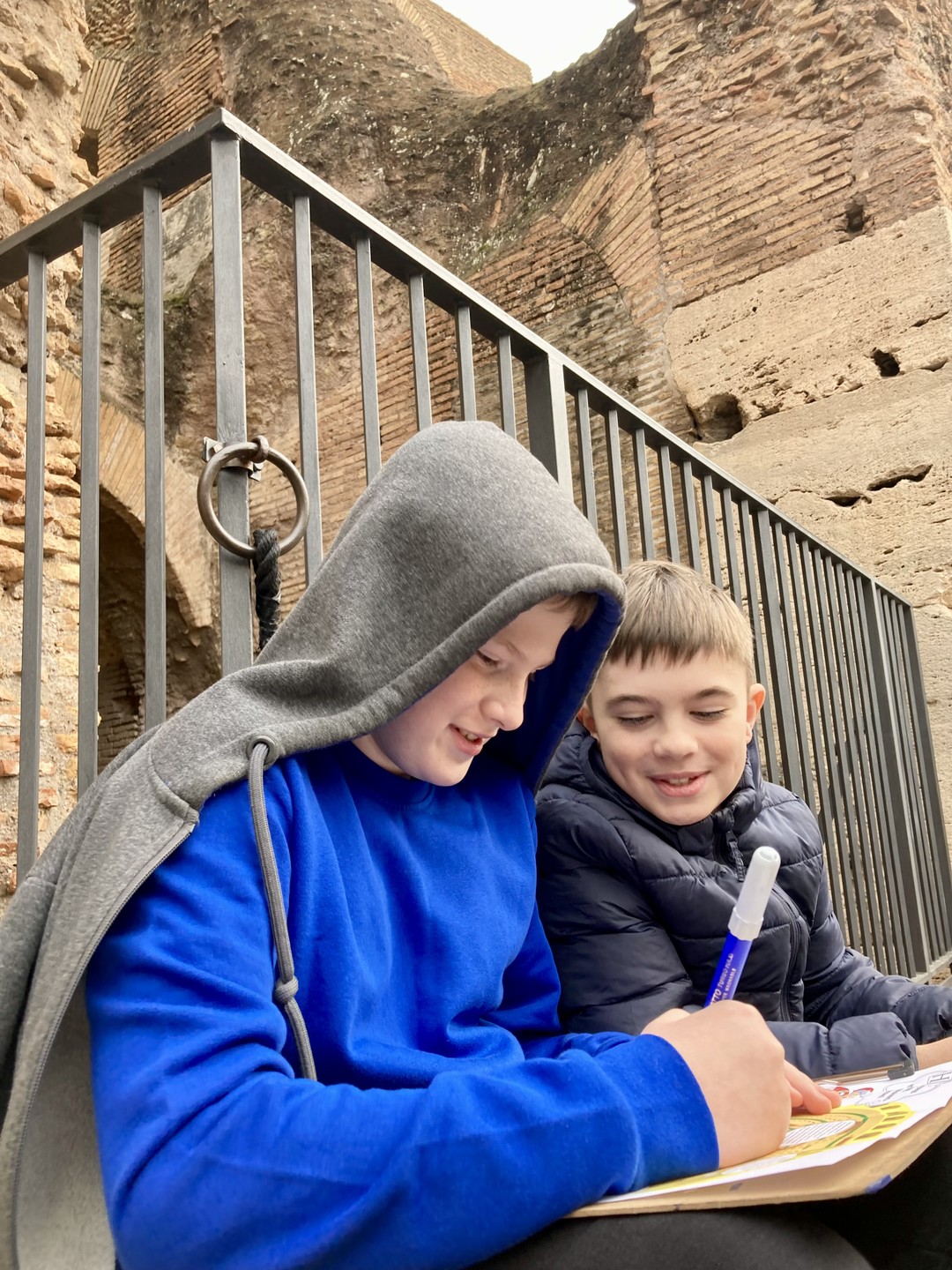 Очень довольны экскурсией-квестом по Колизею для детей! Идеально организовано, глубокие знания экскурсовода, Ольги! Ольга быстро наладила