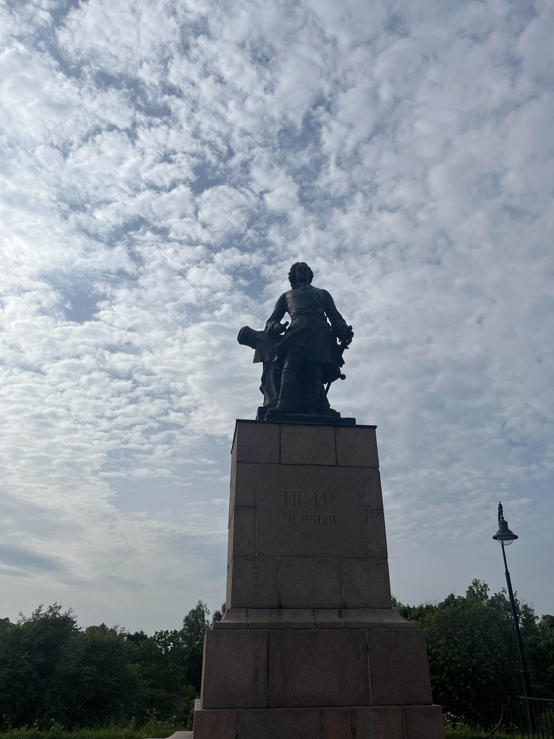 Всегда, останавливаясь в незнакомых городах, берём индивидуальную экскурсию. В этот раз, основываясь на отзывах, сделали правильный