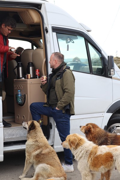 21 марта мы побывали на этой экскурсии — и нам невероятно повезло с компанией: собралась по-настоящему тёплая и очаровательная группа