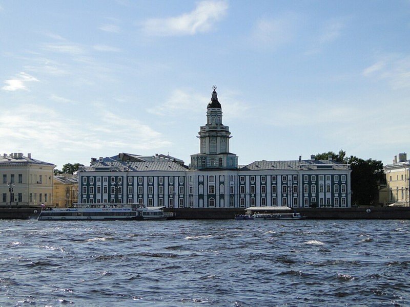 Фото к экскурсии Теплоходная прогулка «Полуденный выстрел с Петропавловской крепости»