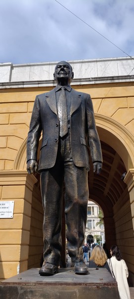 Рекомендую к посещению экскурсию тем кто приезжает впервые (как и я), так и тем кто хочет узнать более полную историю становления города