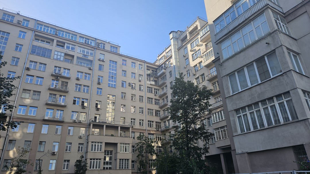 Благодарю Максима за интересное и в то же время лёгкое повествование. Были на экскурсии с сыном