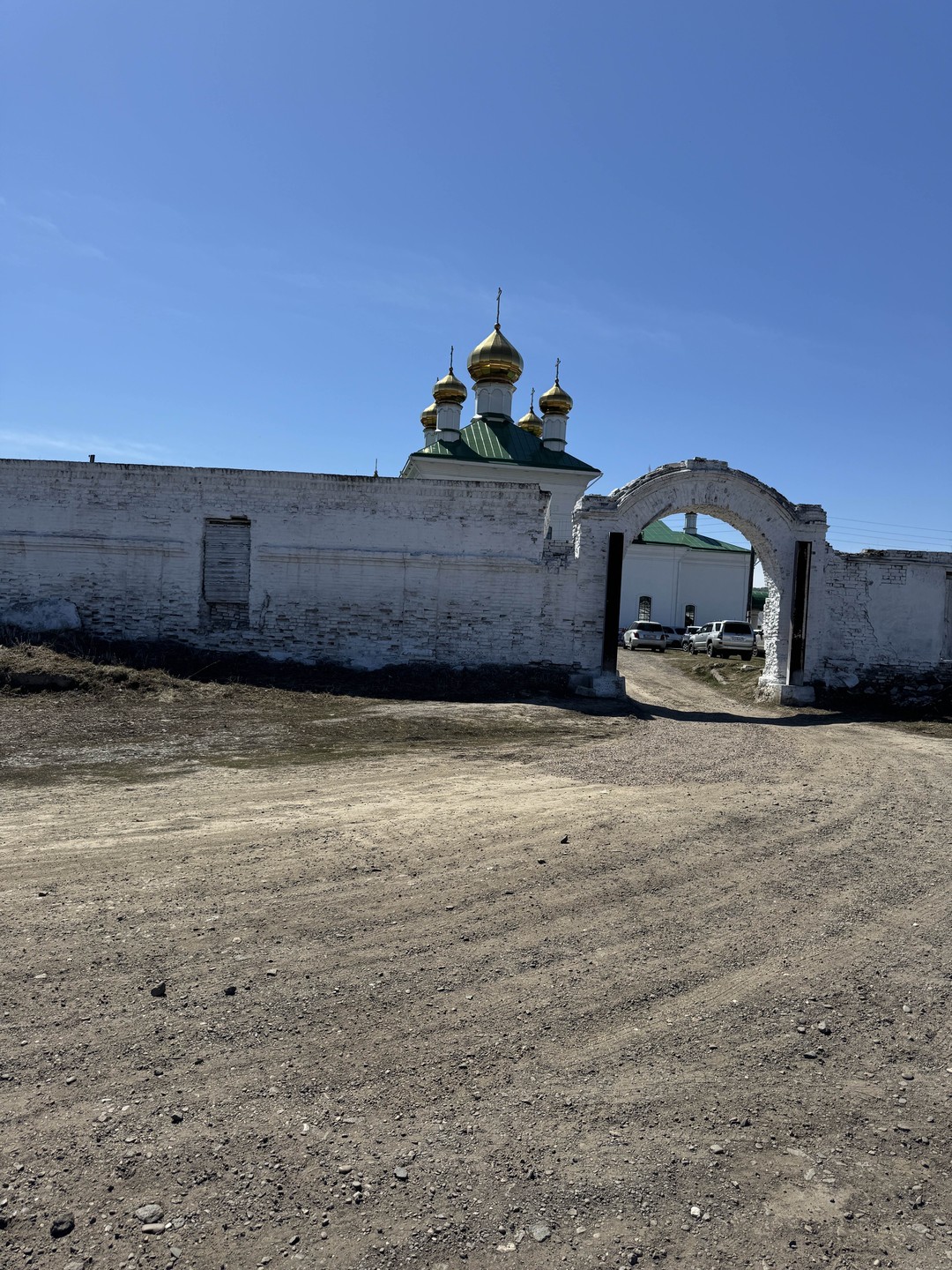 Наш экскурсовод был Георгий, однозначно советую. Человек глубокий, с всесторонними познаниями, широкой осведомлённости по любому вопросу