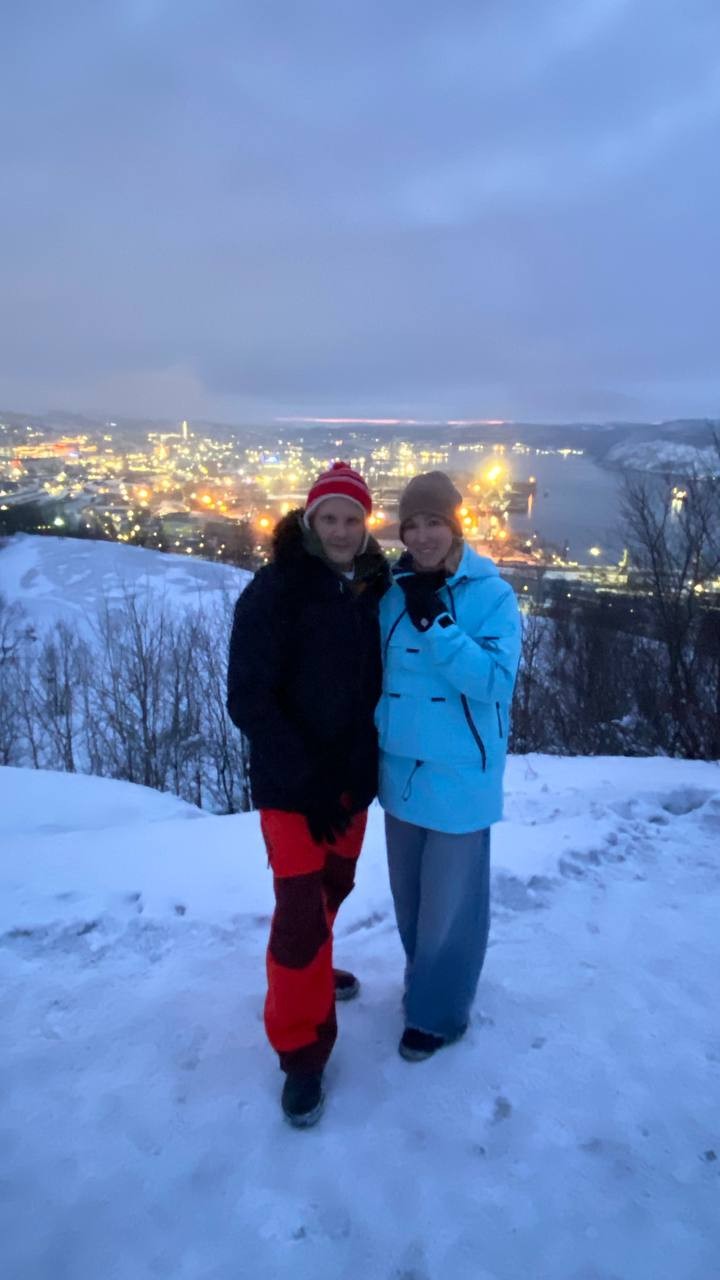 Наше знакомство с Мурманском прошло в замечательной компании с человеком, который просто влюблен в этот северный