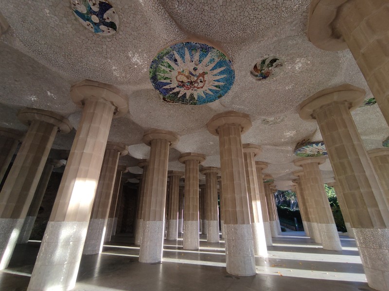 Парк Гуэль - открытая книга природы