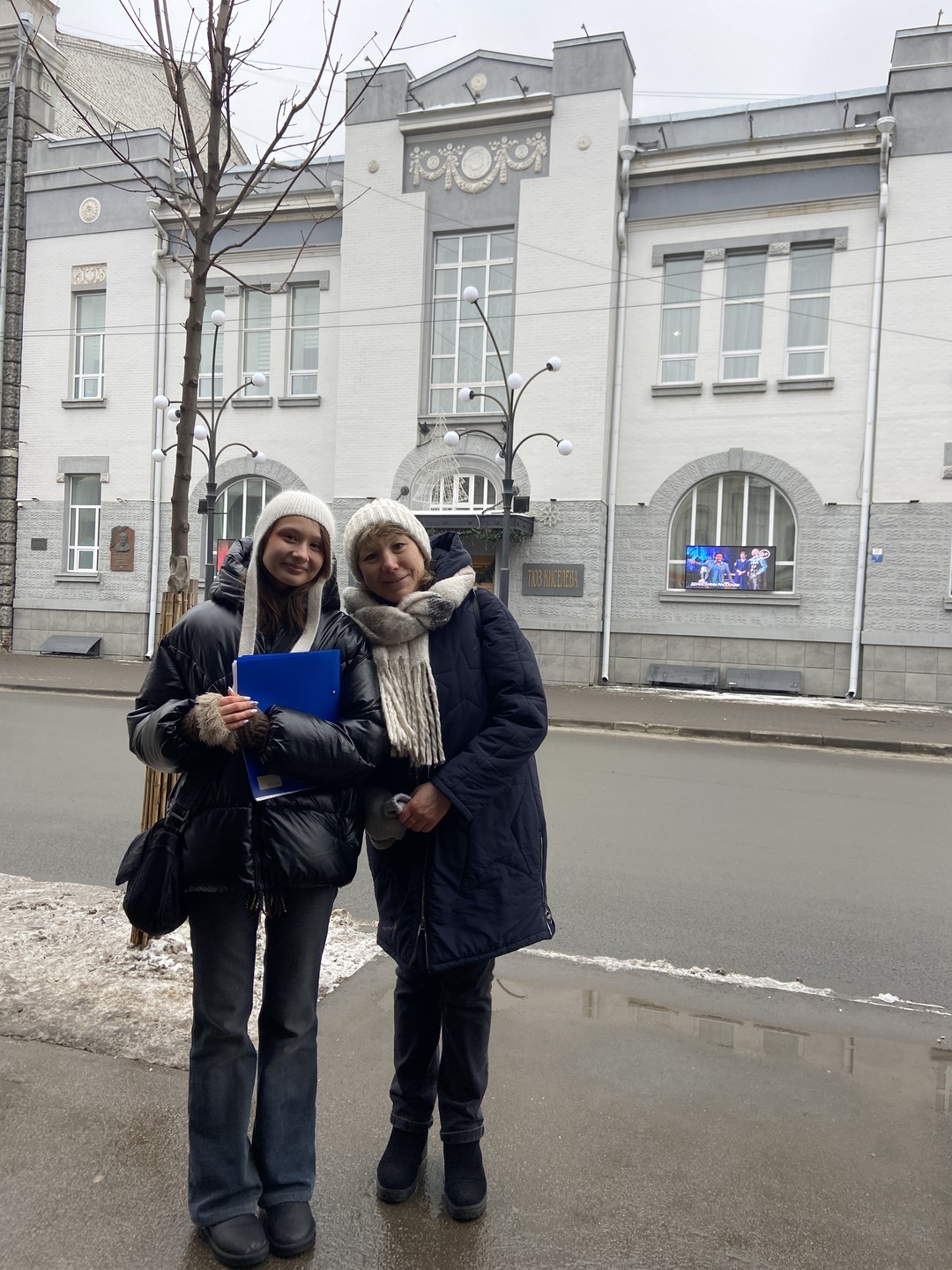 Как создать себе новогоднее настроение 31 декабря? А очень просто, пойти на экскурсию с Марией! Умница
