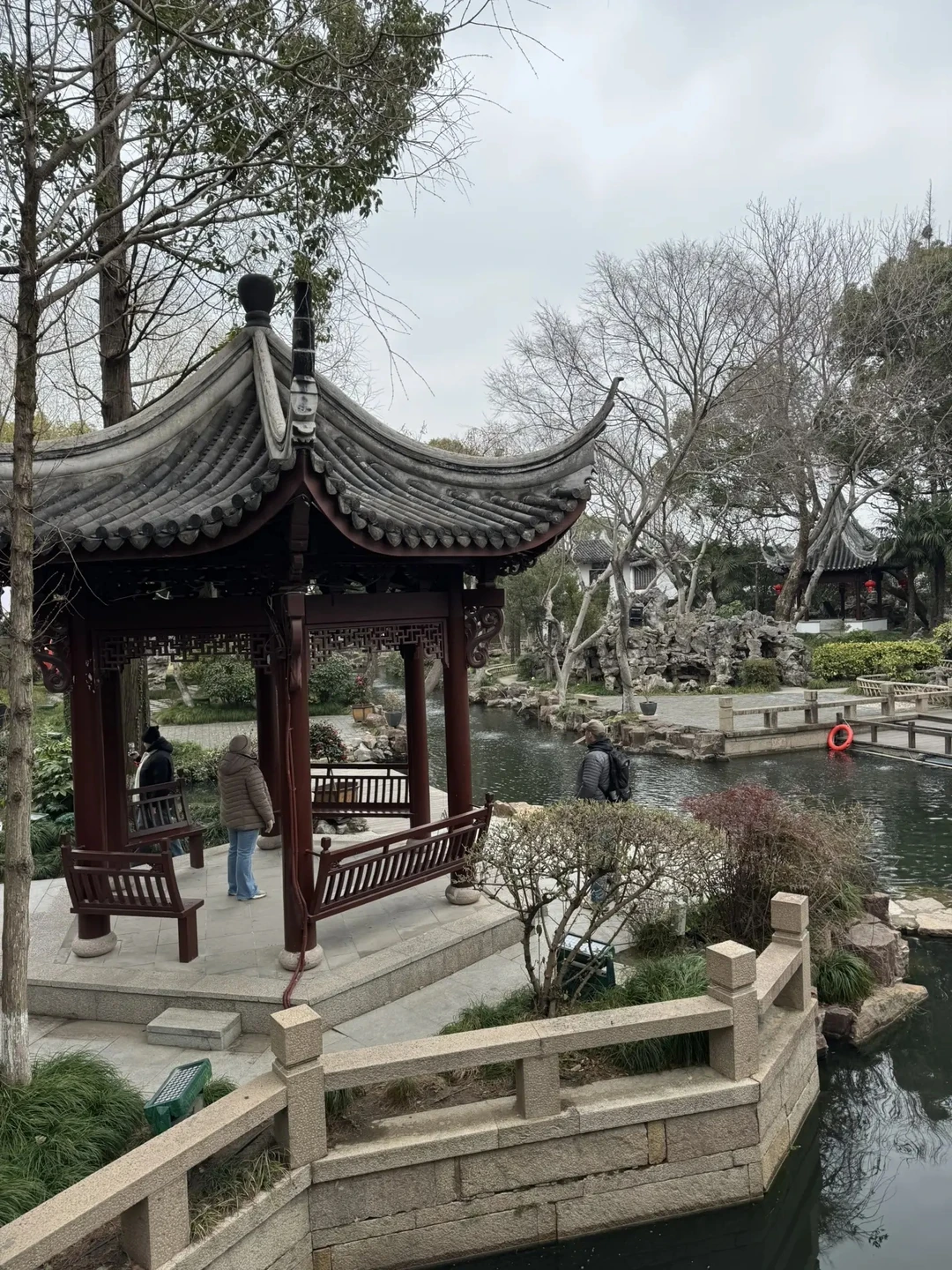 Провели чудесный день, гид была позитивная, любезная и очень грамотная в профессиональном плане. Экскурсия началась сразу