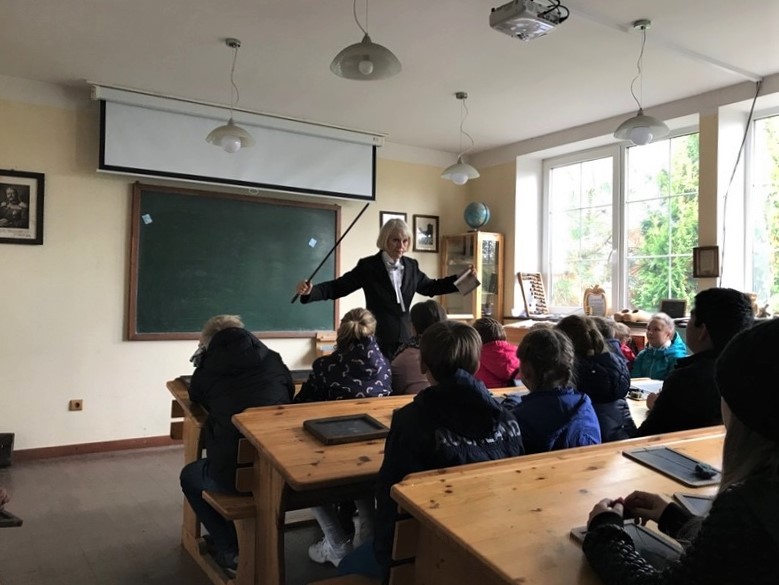 Путешествие для детей и родителей к рыцарям и в старинную школу! (5/11)