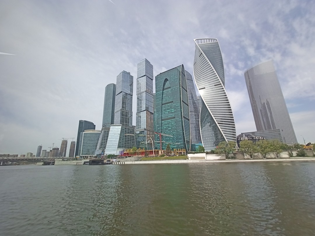К небоскрёбам по Москве-реке - путешествие в мир облаков (Дарья)