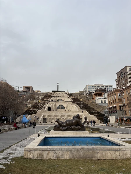 Мы очень благодарны Алине за этот день. Алина очень интересная рассказчица, с ней невероятно комфортно, чувствуется