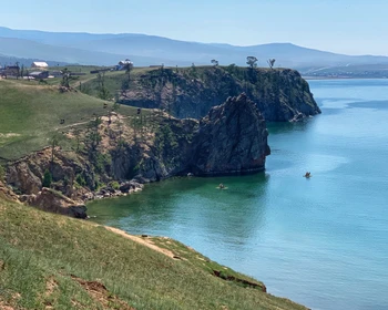 Ольхон: мысы, урочище Песчаное и скульптура «Отец Байкала»