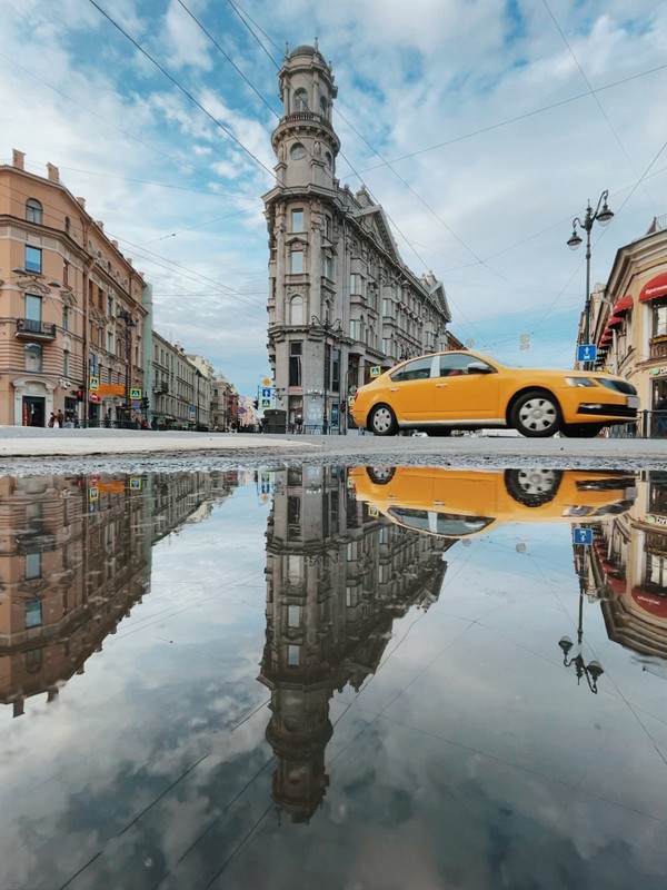 Виды От парадных до стрит-арта: по знаковым местам Петербурга на авто премиум-класса