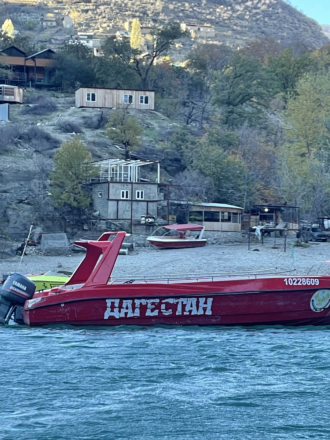 Организация хорошая, гид приехал во время. Приехал другой человек, не тот, с которым изначально переписывались, он