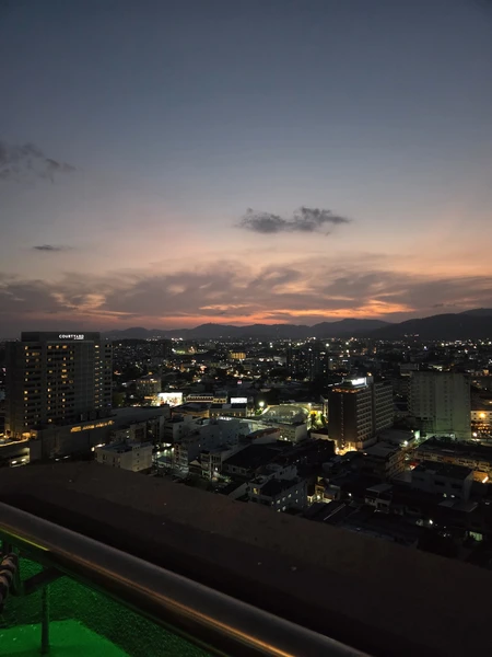 Мы получили большое удовольствие от путешествия по Пхукету с Леонидом. Прекрасно продуманная логистика, с учётом наших