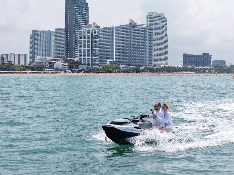 Огромное спасибо! Получили массу впечатлений! Брал на 30 минут с дроном и GoPro, новый гидроцикл, удалось