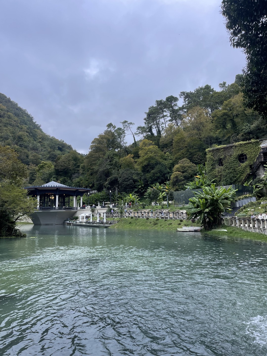 От пальм к заснеженным вершинам: день Абхазии (из Адлера) (Анастасия)