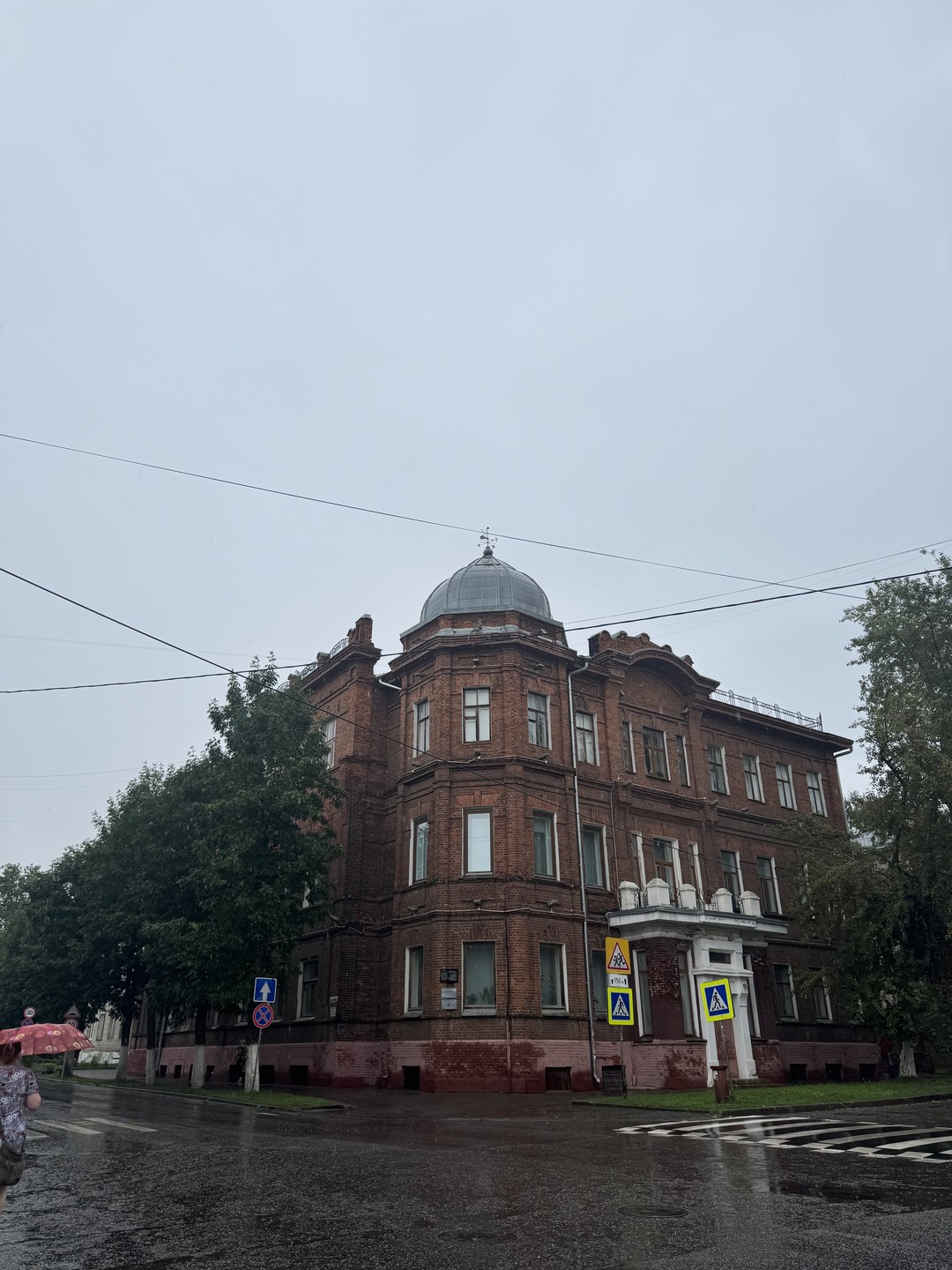 Экскурсия понравилась, за короткое время прошли множество местечек, практически весь город! Еще и узнали в какие