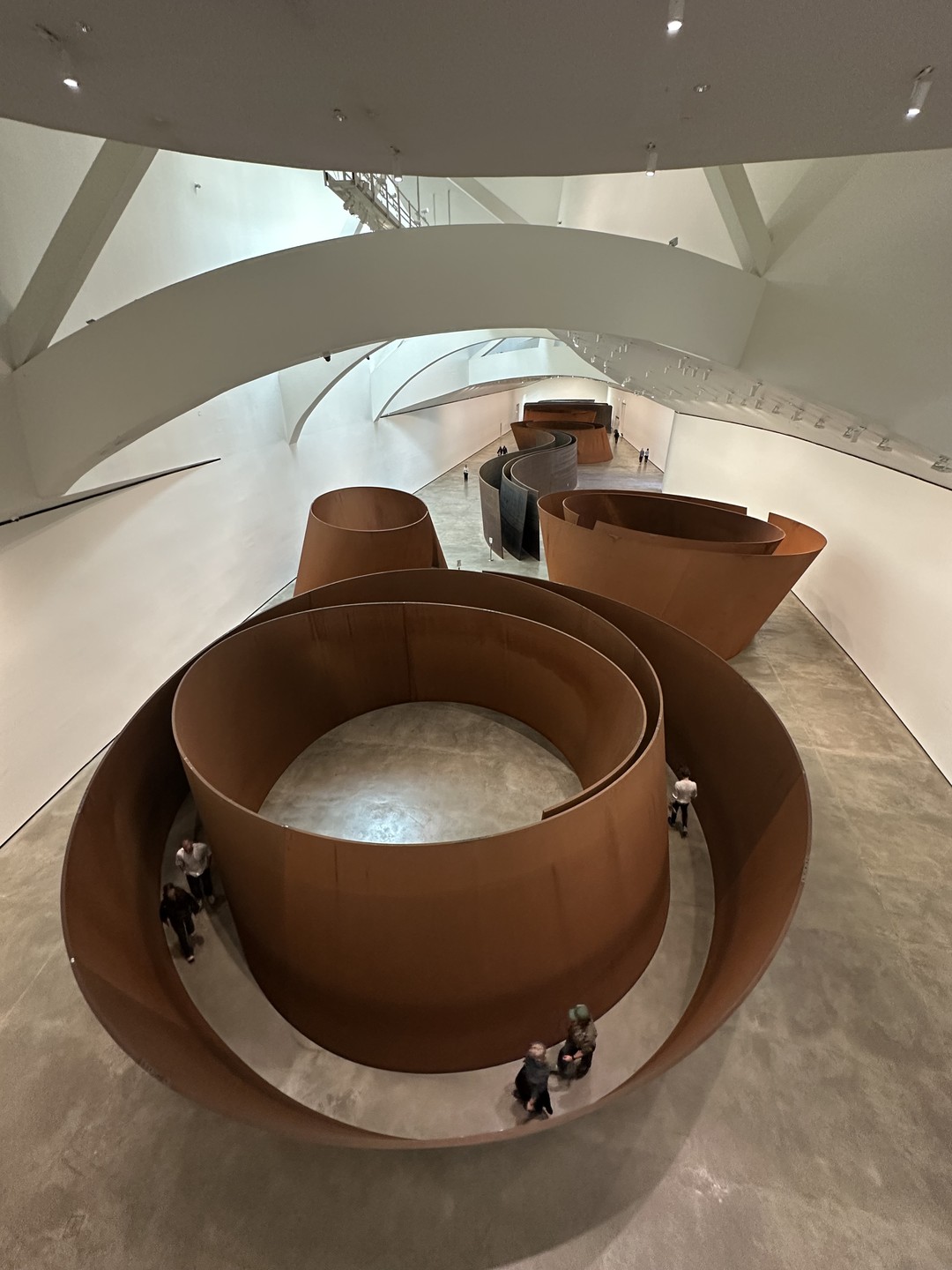 Анна, спасибо огромное за отличную экскурсию, за рекомендацию супер ресторана и за наводку на фильм. И вообще…)))