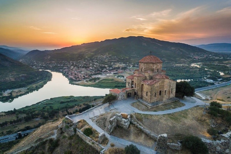 Индивидуально по Грузии: Тбилиси и Кахетия, Боржоми и Мцхета, скальный город и крепость Рабат