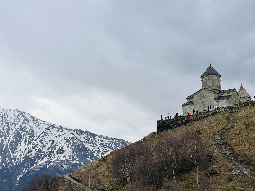 Влюбиться в Казбеги за 1 день (Валерия)