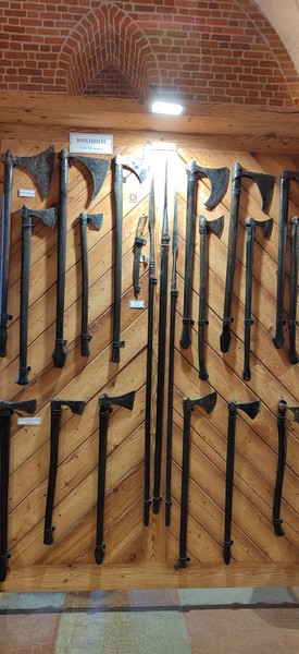 Экскурсия по городам была увлекательной с опытным гидом Ольгой. Она рассказала о местных легендах, истории и