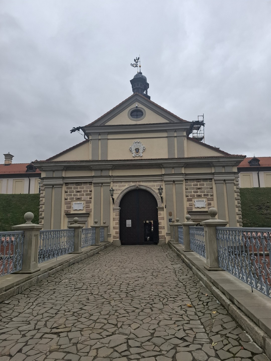 Групповая экскурсия в замки Мир и Несвиж (обед включен) (Татьяна)