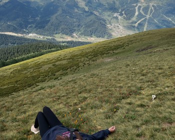 Горнолыжный курорт и панорамы вершин